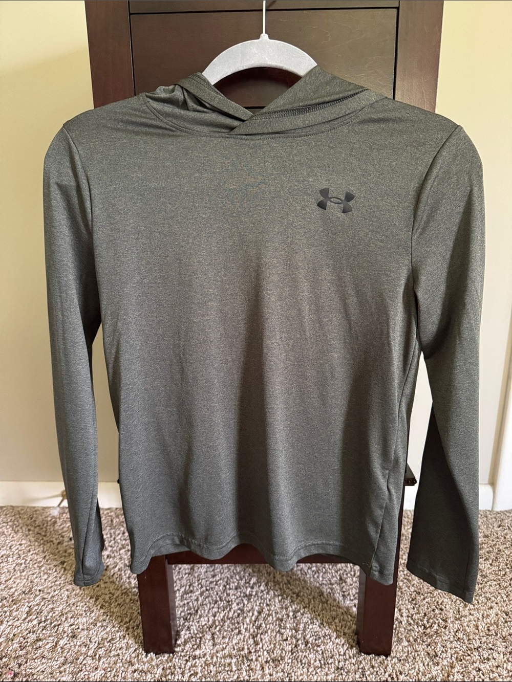 Under Armour Men’s Olive Green Hooded Long Sleeve Shirt